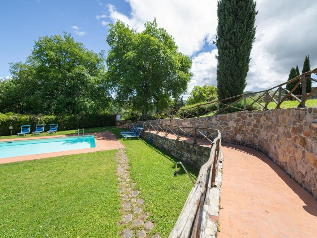The swimming pool at or close to Holiday Home La Torre by Interhome