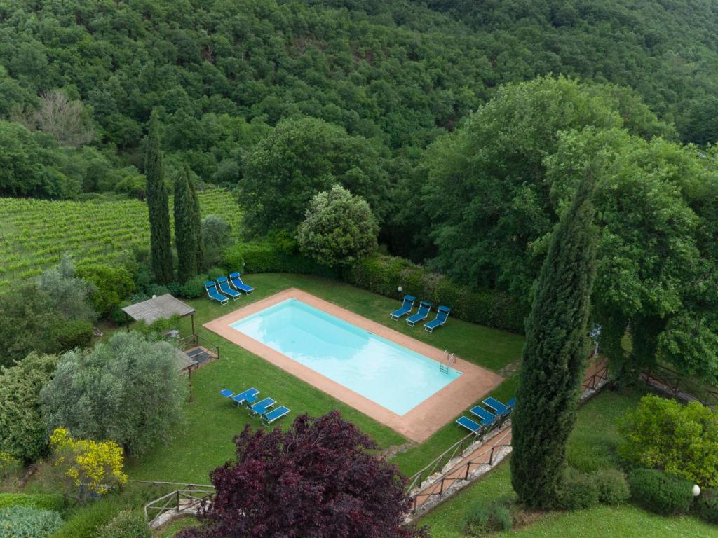 The swimming pool at or close to Holiday Home La Torre by Interhome