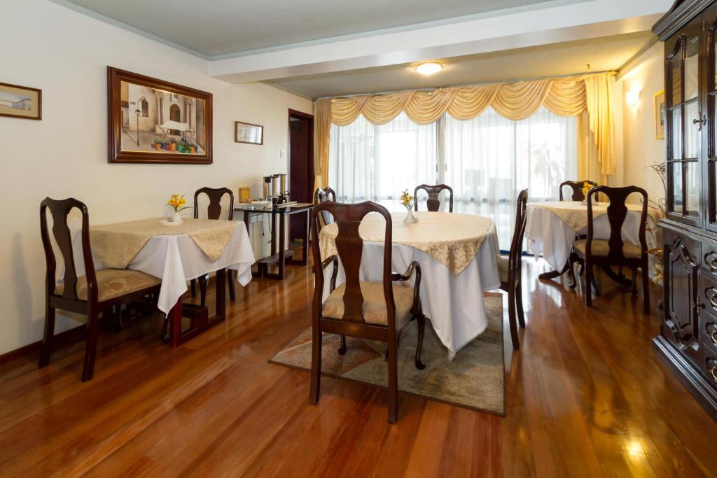 Restaurace v ubytování Suites Metropoli