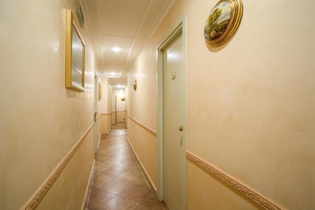 Hotel Caravaggio - Resim 21