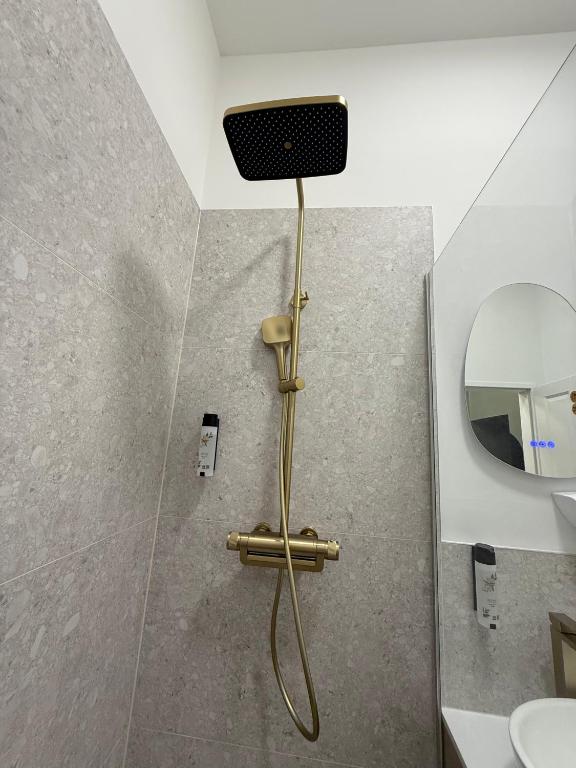 Bagno di HOME1 - District Twelve Boutique Hostel