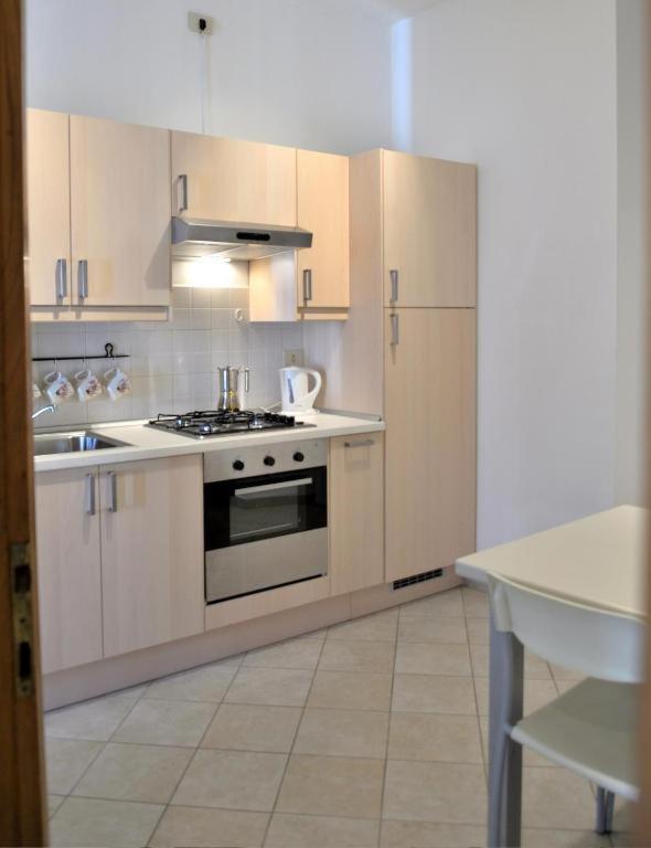 The Family Houses - Apartments with Balcony and Lake View - Appartement De Luxe 1 Chambre