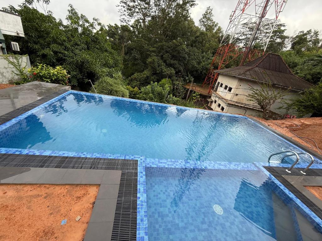 Bazén v ubytování Kandyan View Holiday Bungalow'' FREE PICKUP FROM KANDY CITY'' nebo v jeho okolí