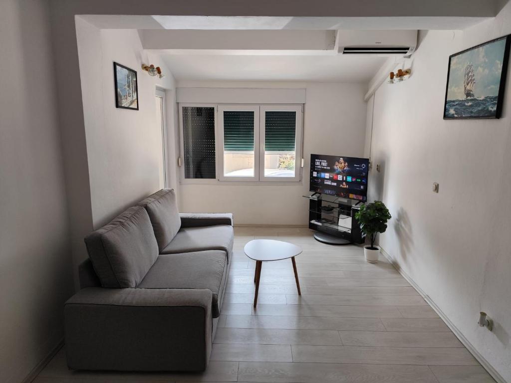TV a/nebo společenská místnost v ubytování Apartment Jere & Anka