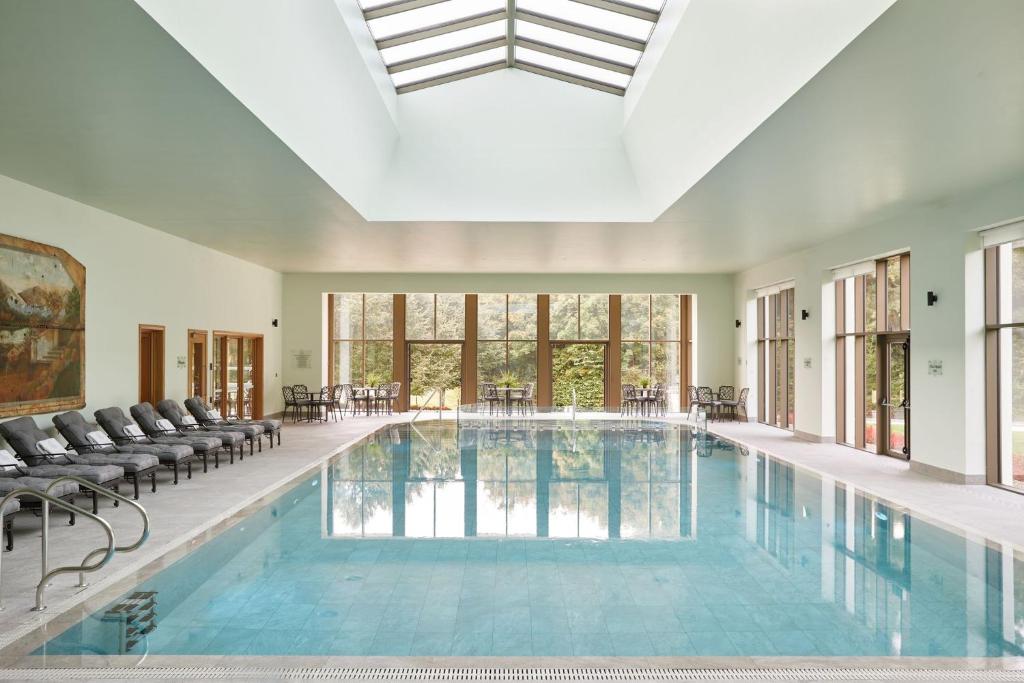 Bazén v ubytování The Lodge at Ashford Castle nebo v jeho okolí