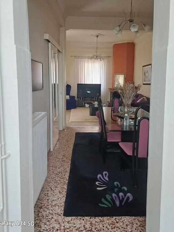 TV a/nebo společenská místnost v ubytování Constantina D Apt Argos