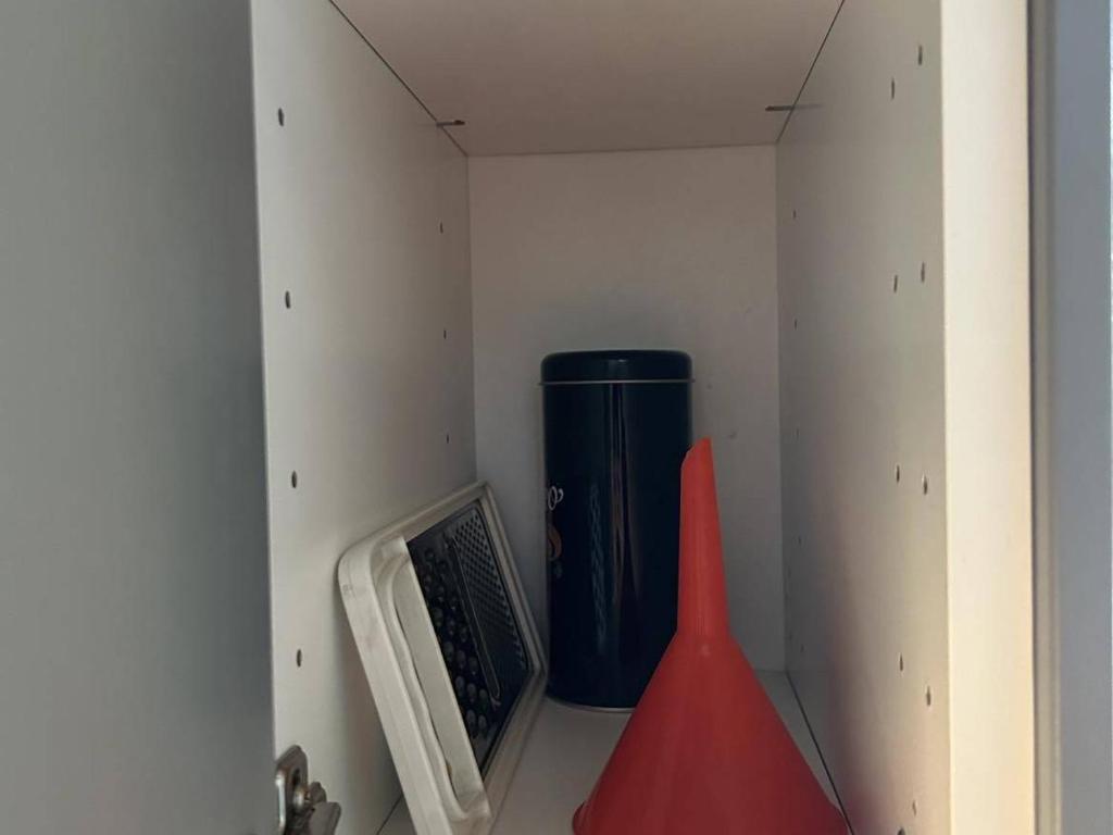 Televízia a/alebo spoločenská miestnosť v ubytovaní Charmante villa climatisée avec piscine, parking privé et proche plage, idéale pour vacances au calme - FR-1-607-158