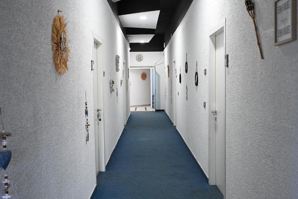 Fotografie z fotogalerie ubytování Tafi Appart Hotel & Art Space v destinaci Shëngjin