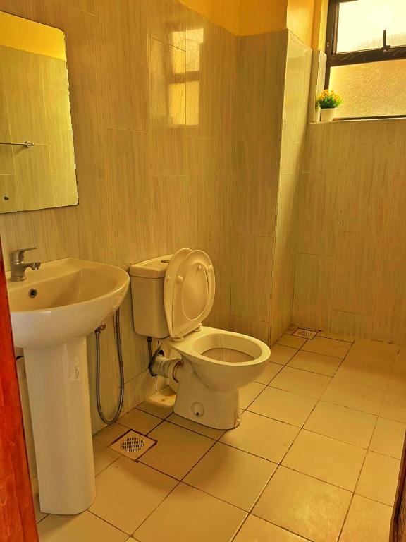 Koupelna v ubytování Shanzu Oceanline Suites