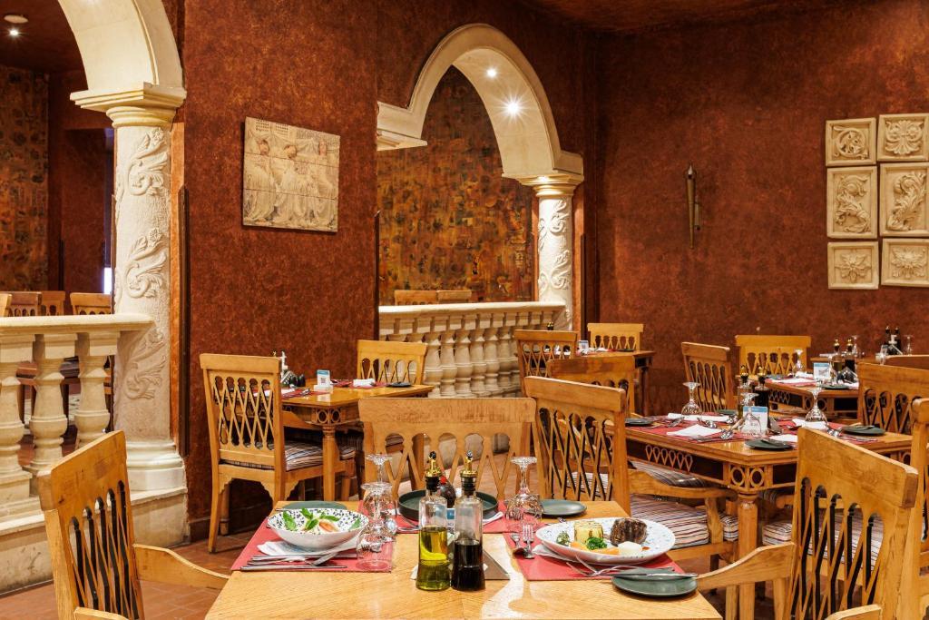 Sunrise Royal Makadi Resort - 11