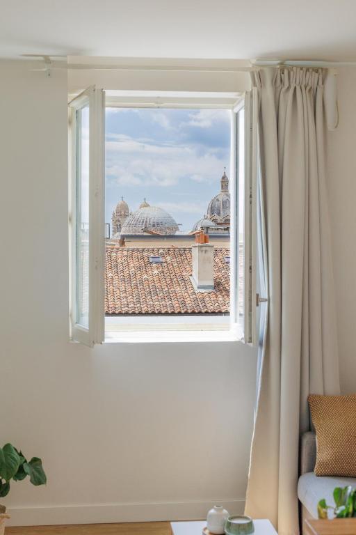 The Babel Community - République - Joliette - Resim 40