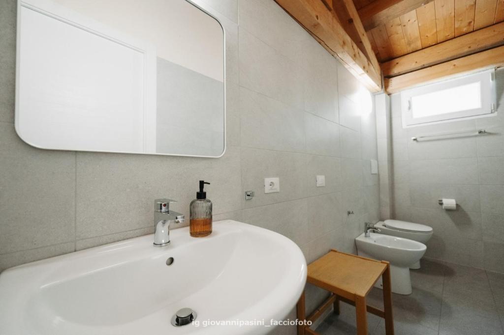 Bagno di Agriturismo Glamping Pettirosso
