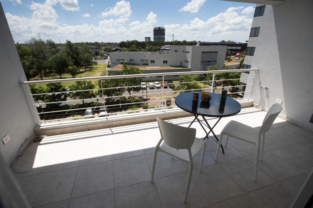 NORDELTA- Departamento con Terraza Privada, Cochera Cubierta, Gym y Piscina