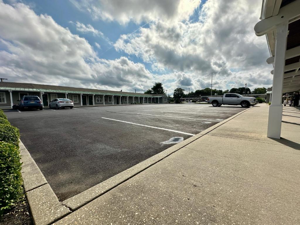 Sea Girt Lodge photo