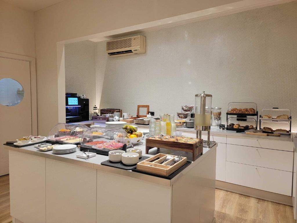 Líbere Madrid Palacio Real - Resim 7