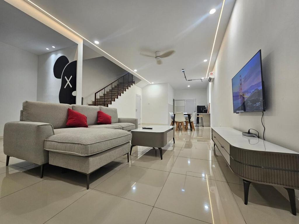 Μια τηλεόραση ή/και κέντρο ψυχαγωγίας στο HM Residence 6 5min to Setia CIty Convention