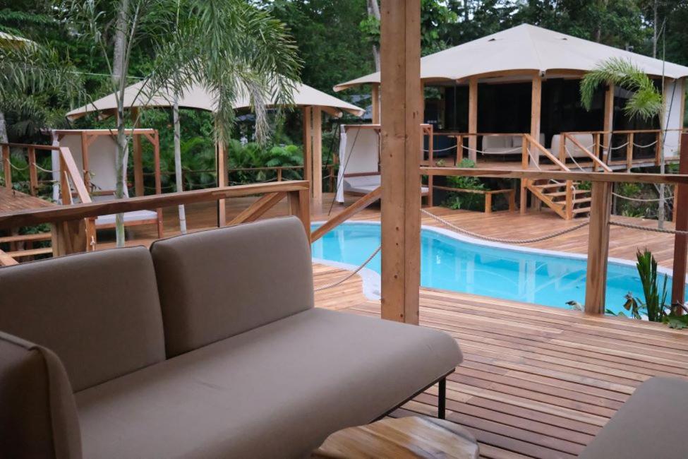 Bazén v ubytování Evia Life Resort nebo v jeho okolí
