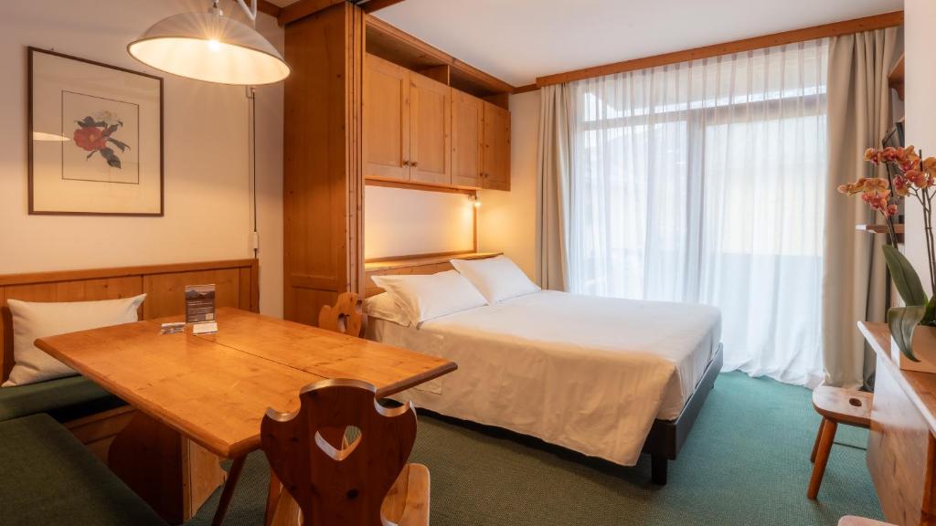 Hotel Cristallino d'Ampezzo - 高级三人间