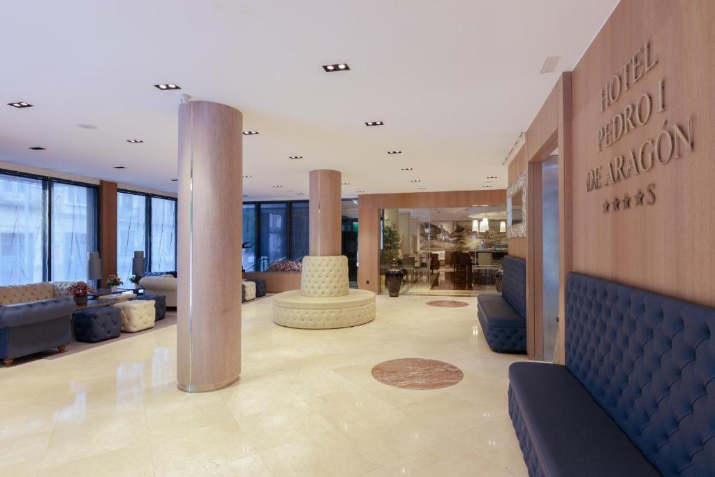 Posezení v ubytování Hotel Pedro I De Aragon 4 Estrellas SUPERIOR