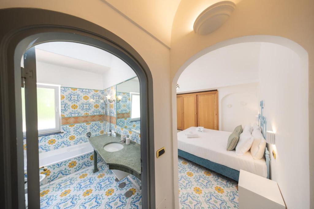 Oliveto Capri apartments - 13