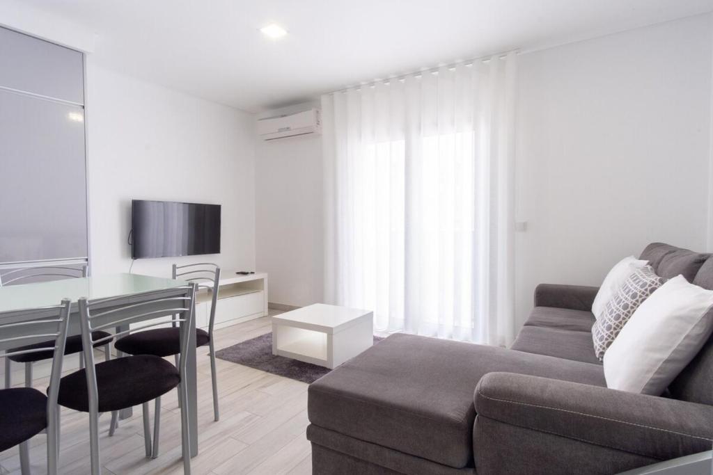 T2-Salt Beach Apartment