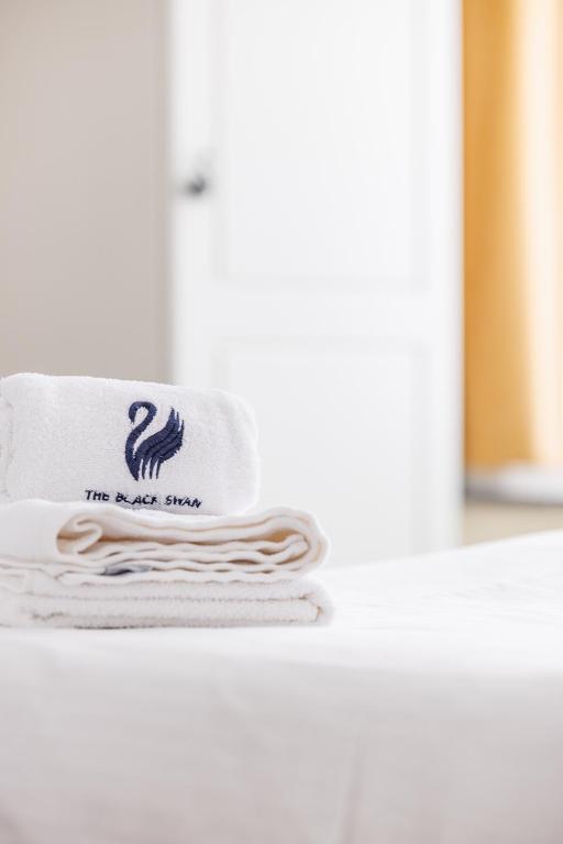 The Black Swan Hotel - Resim 40