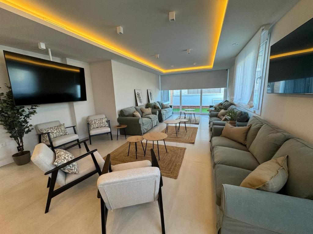 ZAHIRA Homes - Resim 1