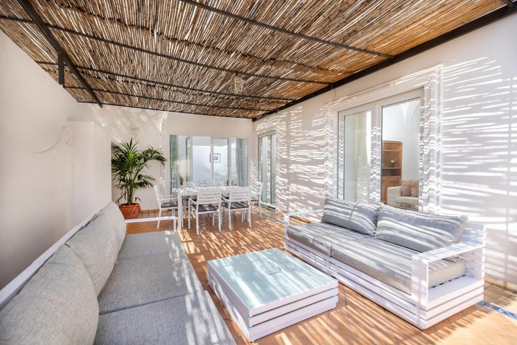 Oliveto Capri apartments - Two-Bedroom Apartment With Garden View