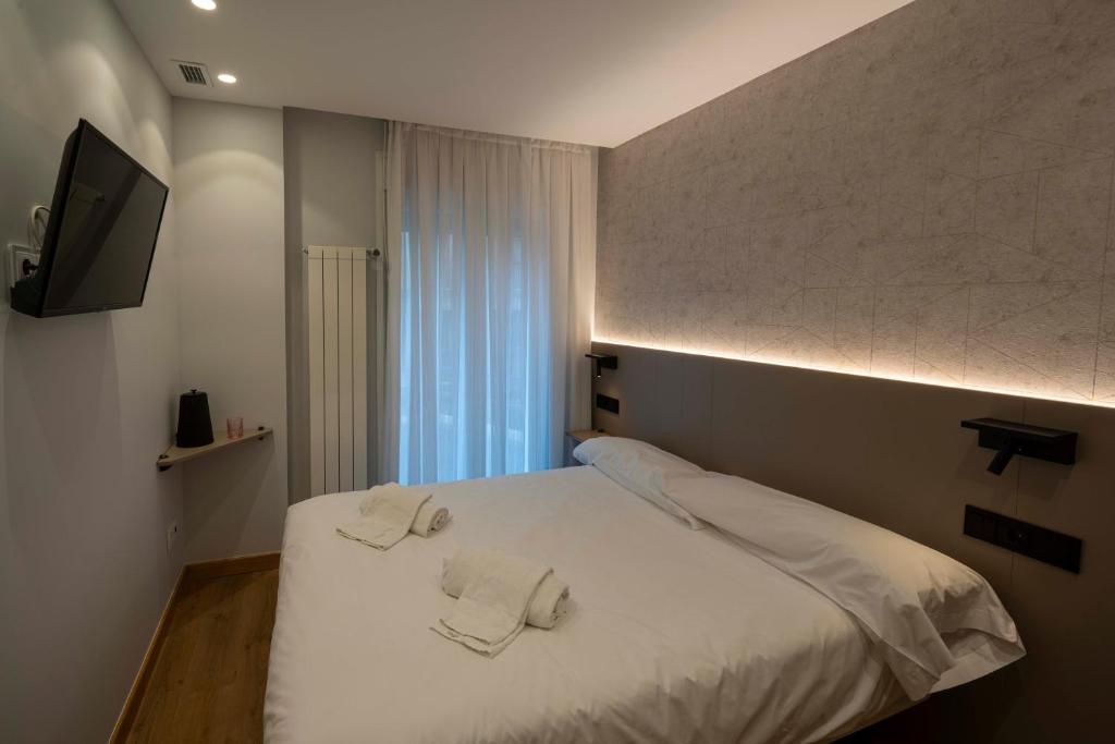 EightRooms La Rioja Pension - 18