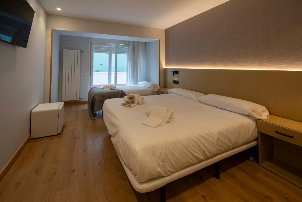 EightRooms La Rioja Pension - 13