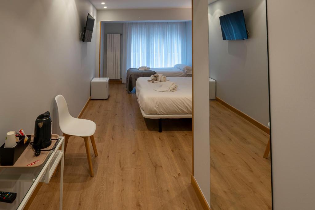 EightRooms La Rioja Pension - 5