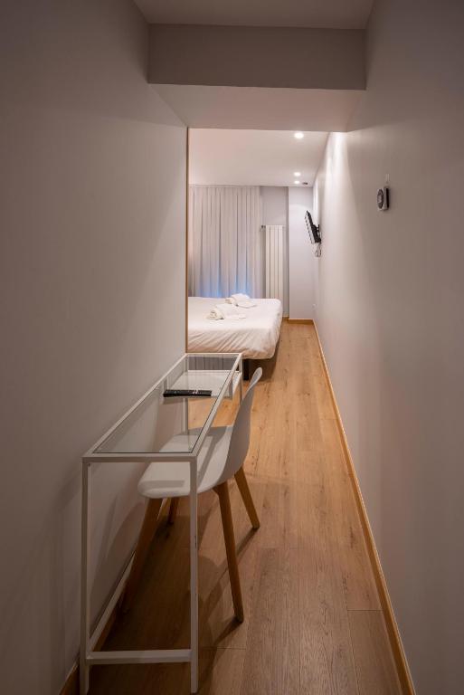 EightRooms La Rioja Pension - 4