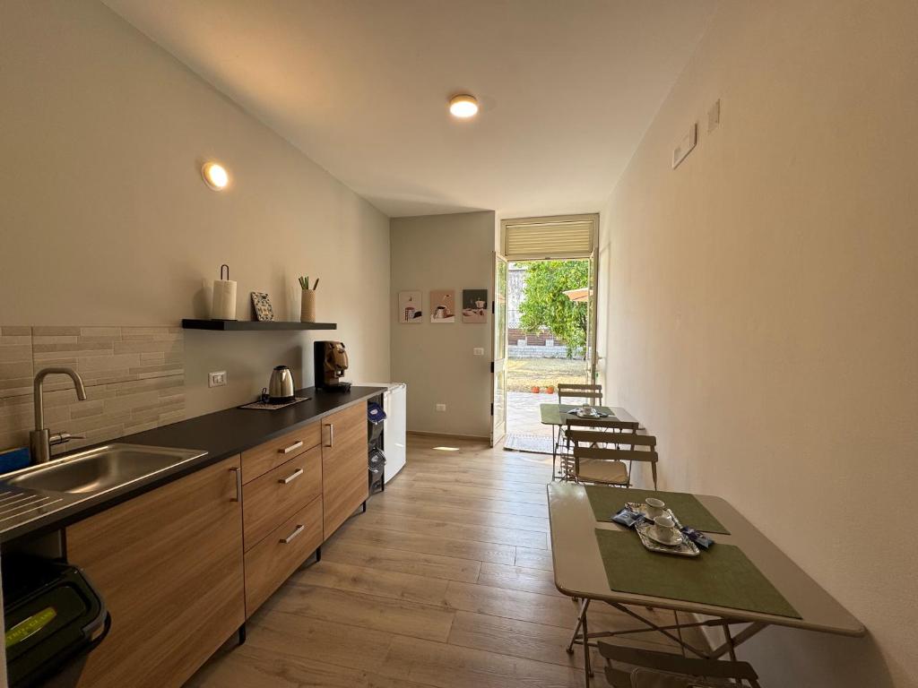 Kuchyň nebo kuchyňský kout v ubytování Cassandra Rooms