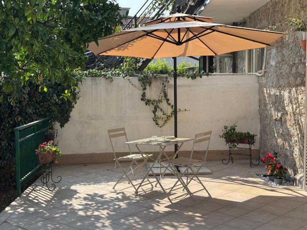 Patio nebo venkovní prostory v ubytování Cassandra Rooms