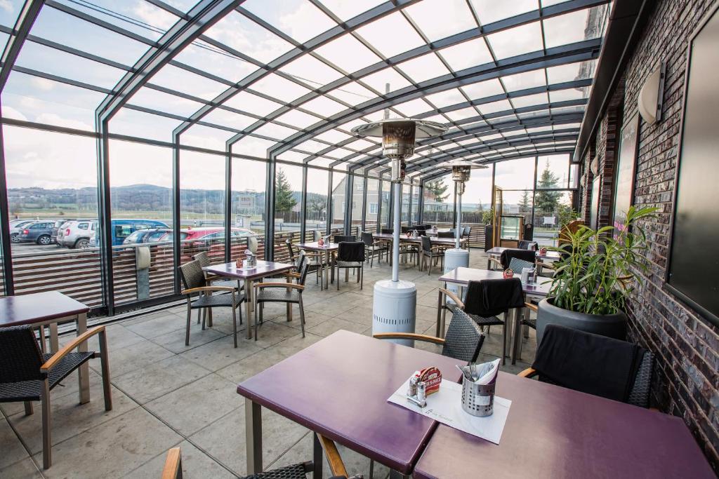 Restaurace v ubytování Hotel Na Šustně
