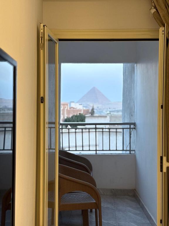 Nespecifikovaný výhled na hory nebo výhled na hory při pohledu z hotelu