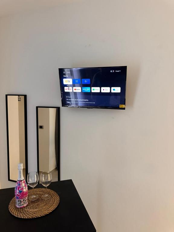 TV a/nebo společenská místnost v ubytování Dalyrooms suite