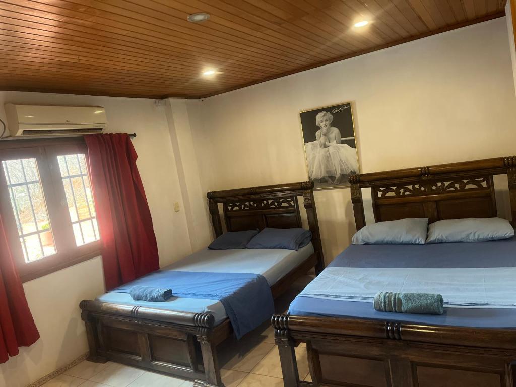 Postel nebo postele na pokoji v ubytování Lodging Gosen