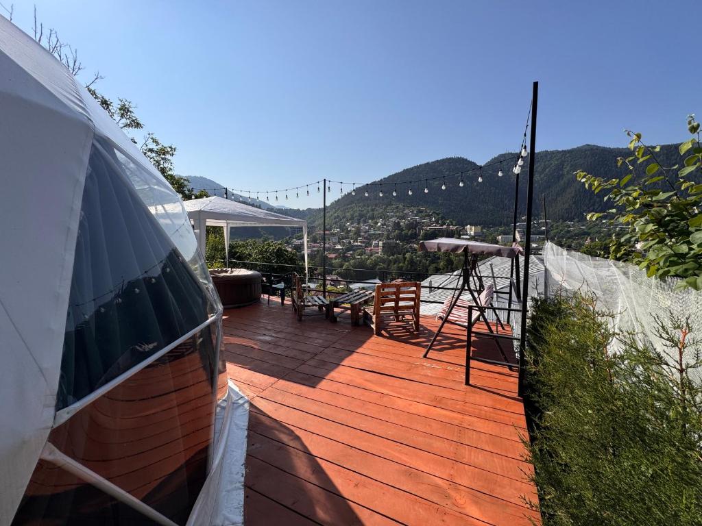 Příroda nedaleko luxury tent