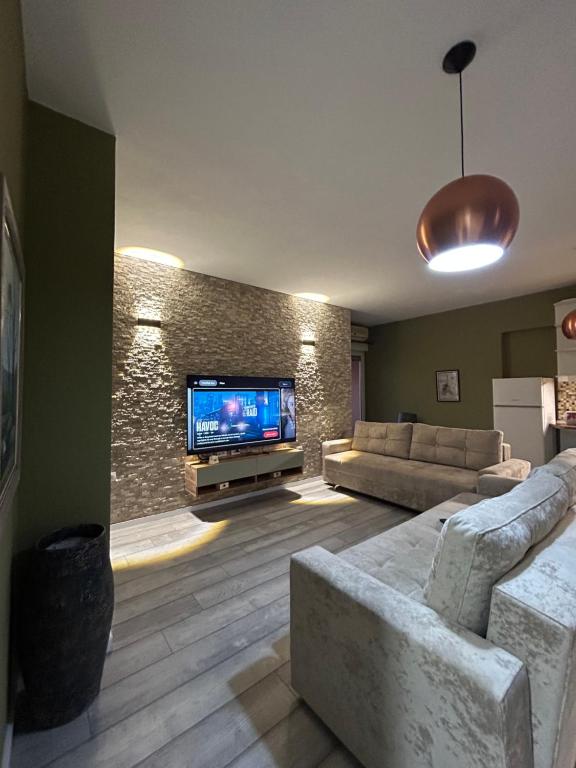 Air Albania Apartment - Housity
