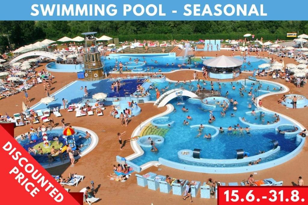 Bazen v nastanitvi oz. blizu nastanitve Ljubljana Resort Hotel & Camping