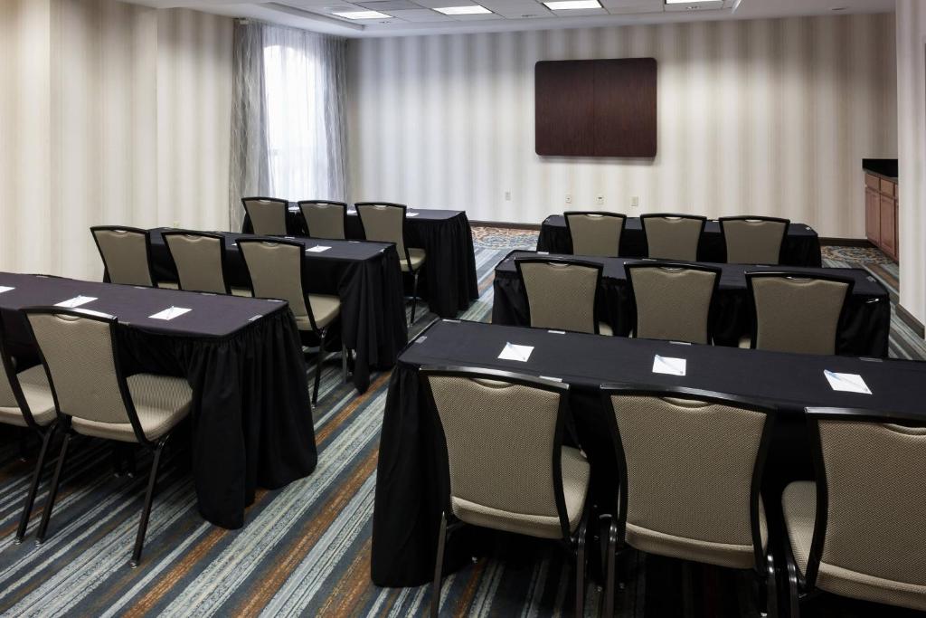 Ärikülastajate ala ja/või konverentsiruum majutusasutuses SpringHill Suites by Marriott Dallas Downtown / West End