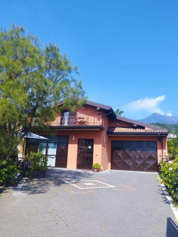 The building in which the holiday home is located