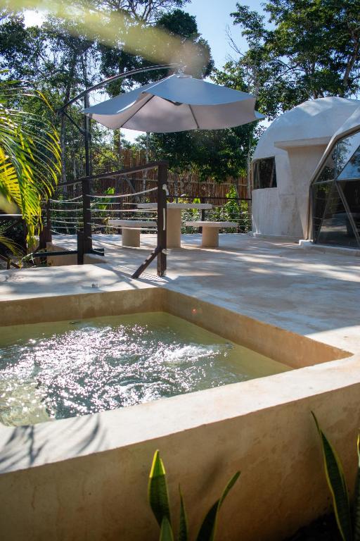 Bazén v ubytování Alma Maya Resort - Riviera Maya nebo v jeho okolí