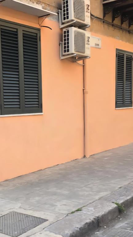 O edifício onde o apartamento está situado