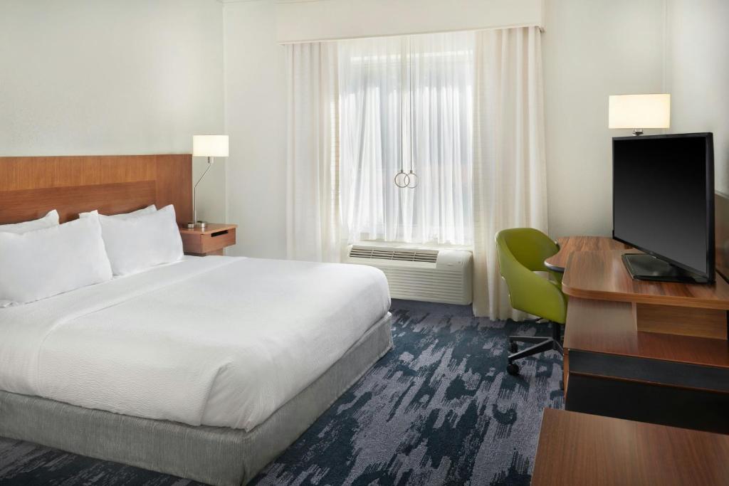 Fairfield Inn & Suites by Marriott Reading Wyomissing - King Room