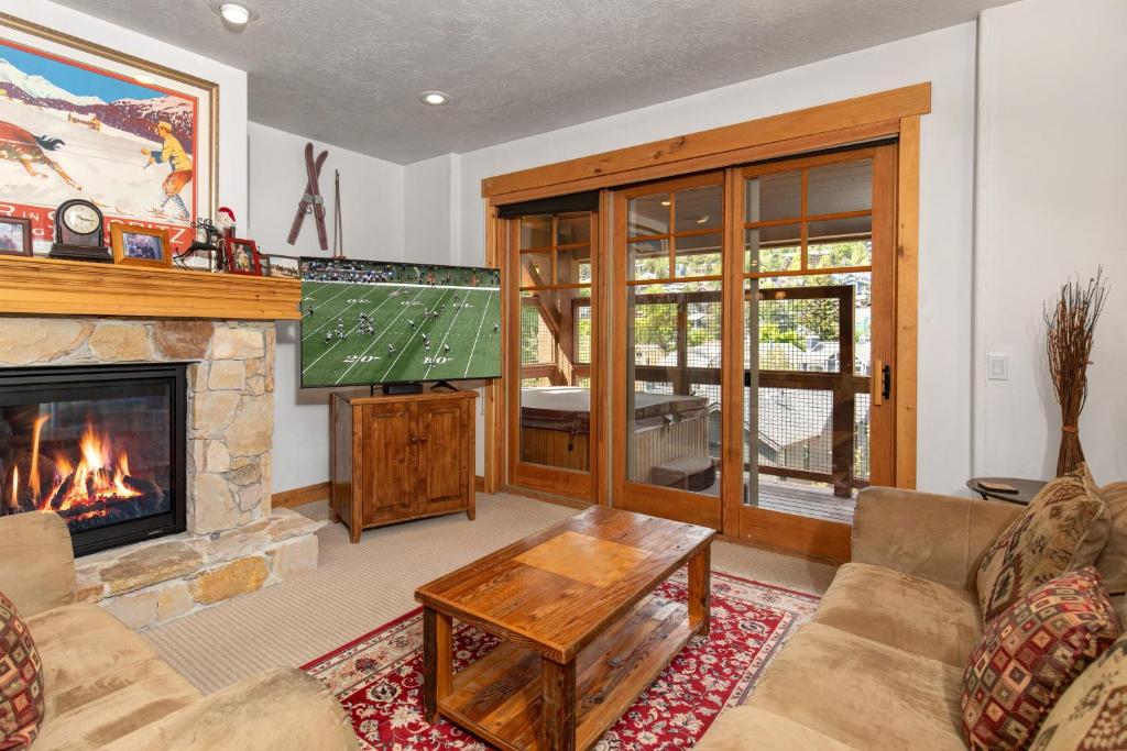 Posezení v ubytování TOWN POINTE C302 condo