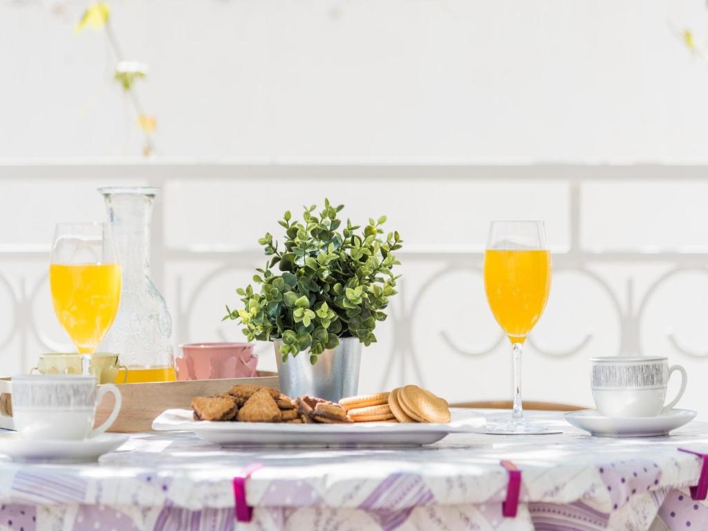 Φαγητό σε αυτό το διαμέρισμα ή κάπου εκεί κοντά