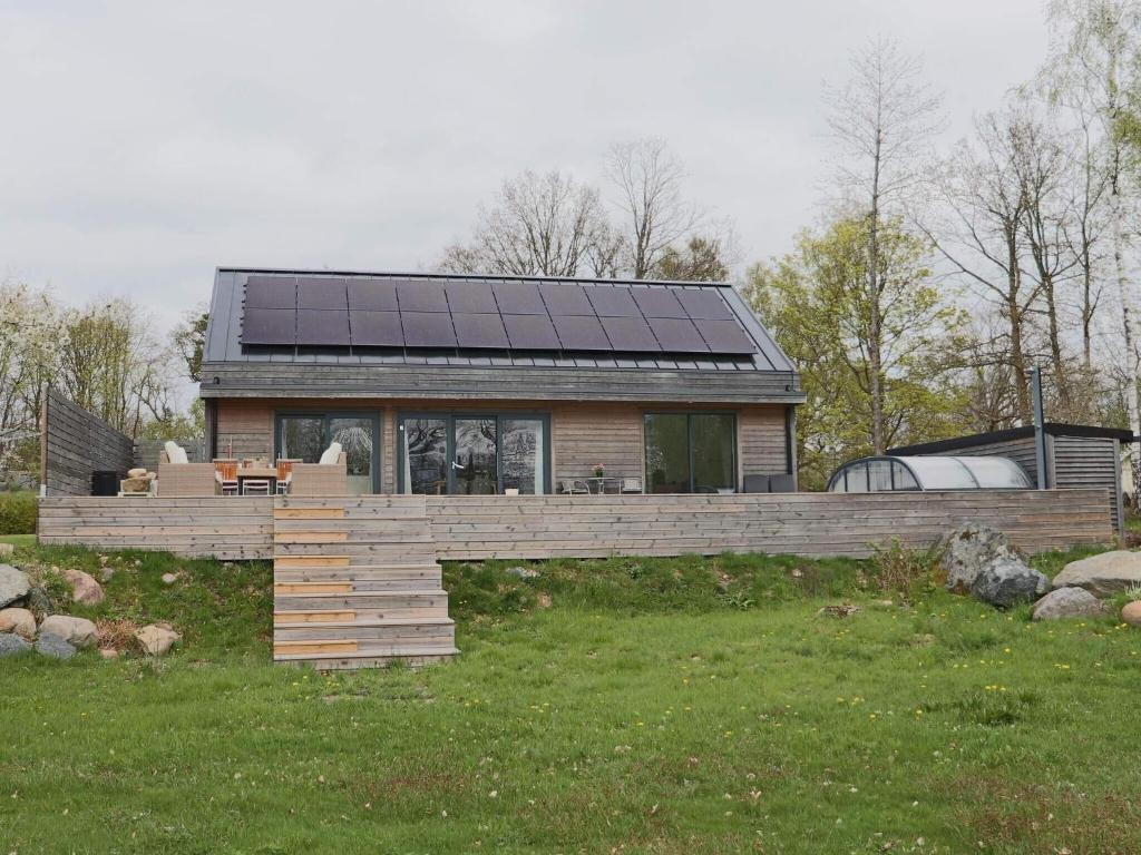 Το κτήριο όπου στεγάζεται  η παραθεριστική κατοικία