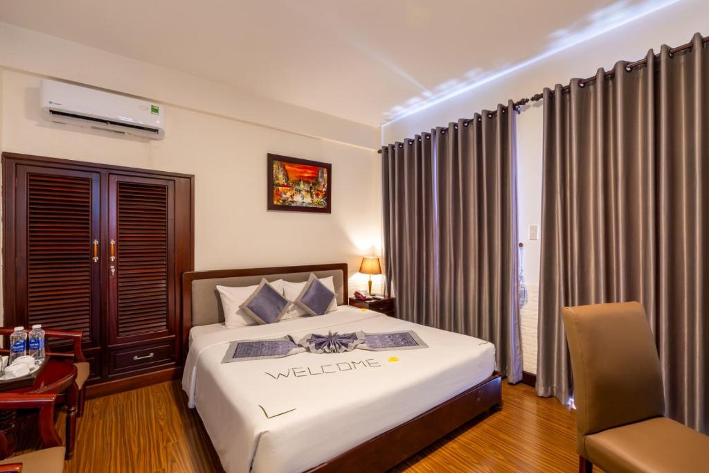 Baly Hotel Hue - 10